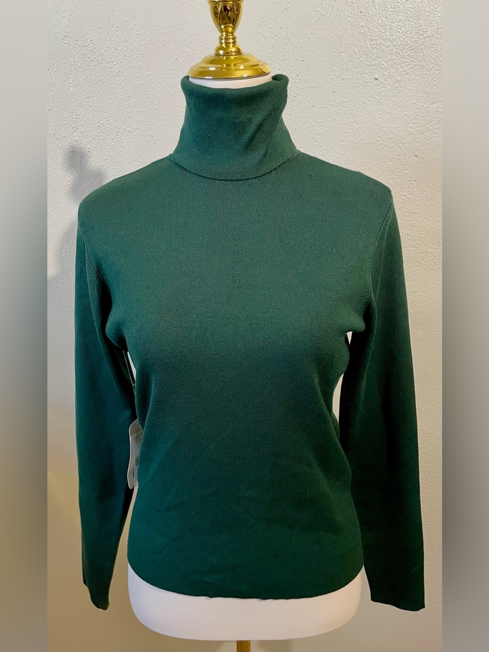 Carlisle Emerald Green Silk Blend Turtleneck Sweater Ribbed Classic Quiet Luxury